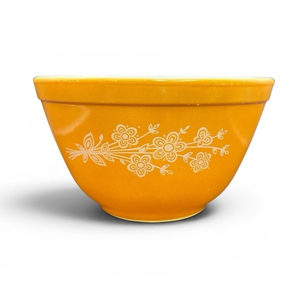 Vintage Pyrex 401 Butterfly Gold 750mL 3 Cup Mixing Nesting Bowl White Floral
